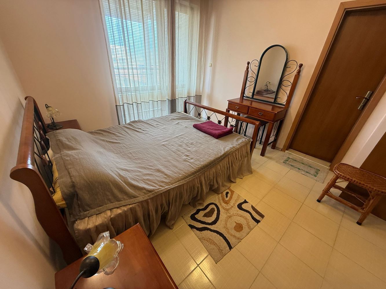 Spacious two-bedroom apartment in Sunny Beach – comfort, nature and low maintenance fee