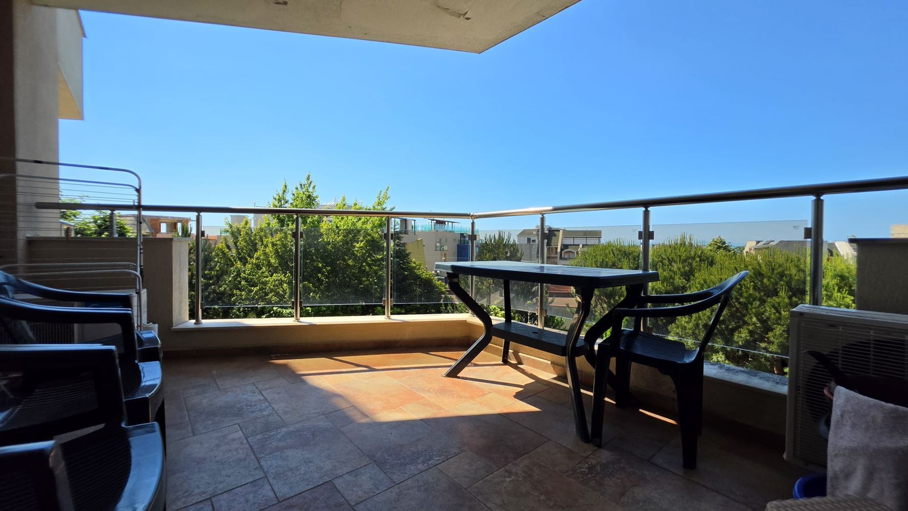 Two-room apartment with sea view in Sveti Vlas – 200 metres from the beach