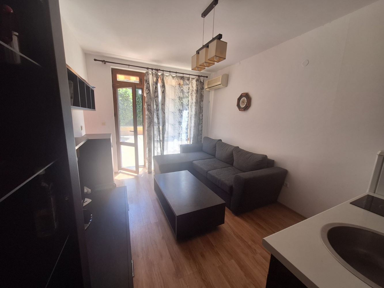 Cozy Ground-Floor One-Bedroom Apartment 300 Meters from the Sea in Sveti Vlas