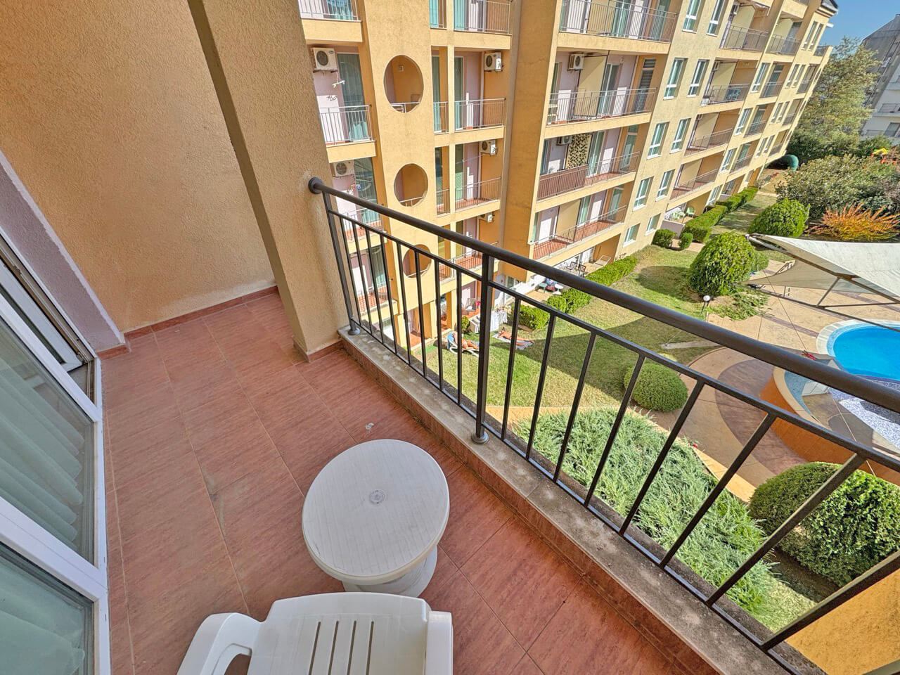 Furnished One-Bedroom Apartment with a Pleasant Pool View in Sunny Beach