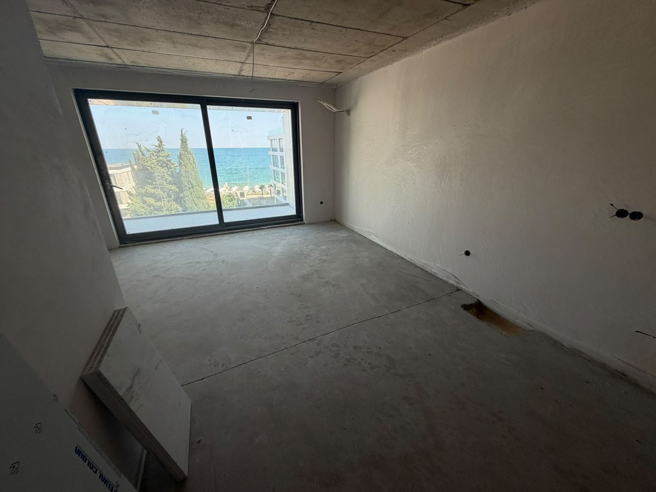 Spacious One-Bedroom Apartment with Direct Panoramic Sea View in Ravda – Premium Comfort and Breathtaking Views from Every Room