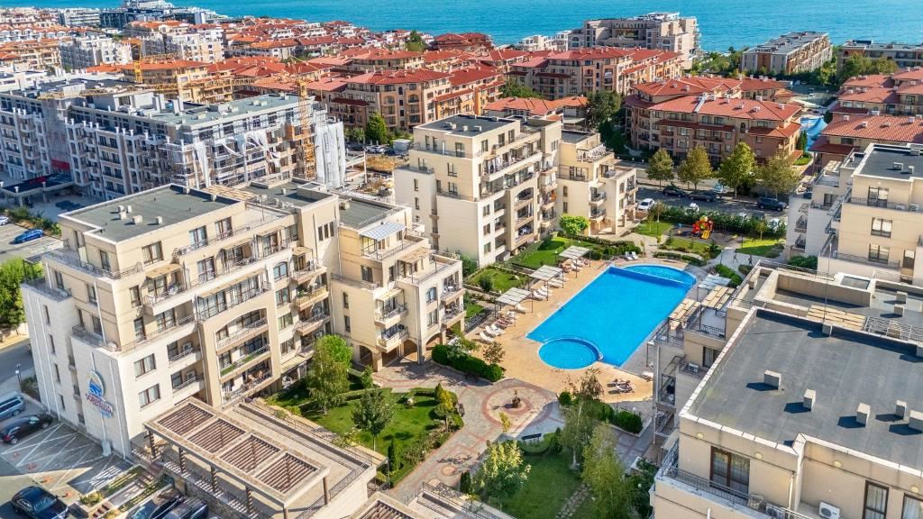 Sea Comfort with a Private Garden – One-Bedroom Apartment Just Steps from the Beach in Sveti Vlas