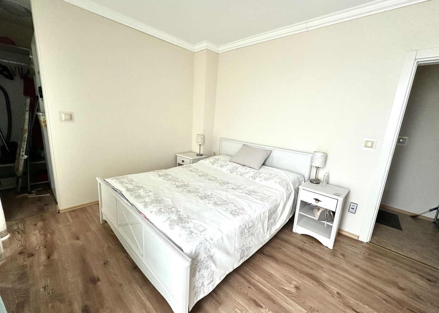 Spacious Two-Bedroom Apartment with Sea Panorama in Ravda