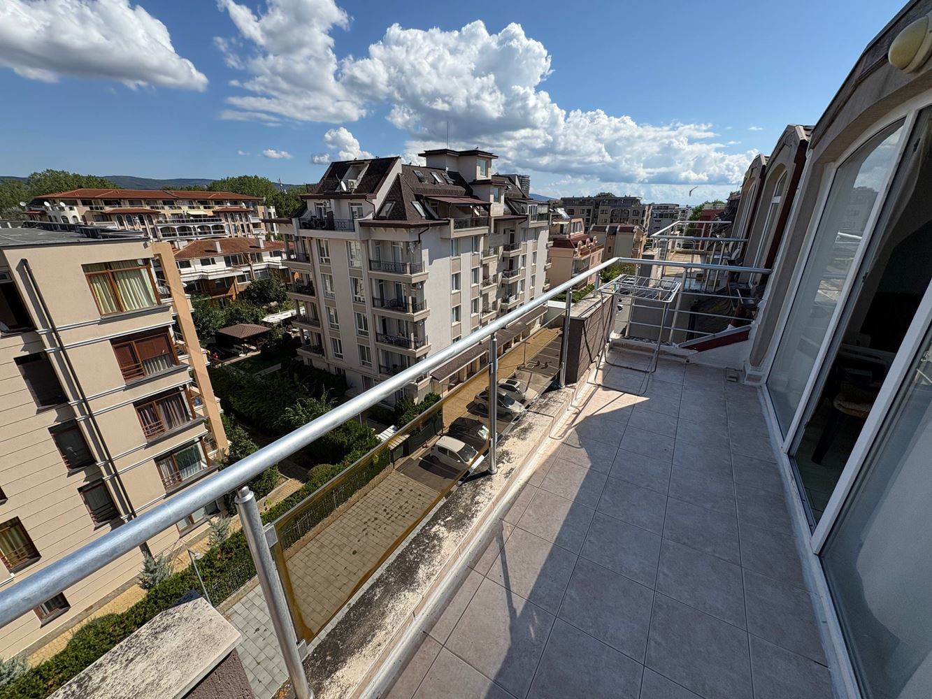 One-bedroom apartment with potential in the greenest part of Sunny Beach