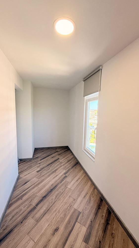 Luxury three-bedroom apartment on the first line in Ravda – space, prestige, and breathtaking sea panorama