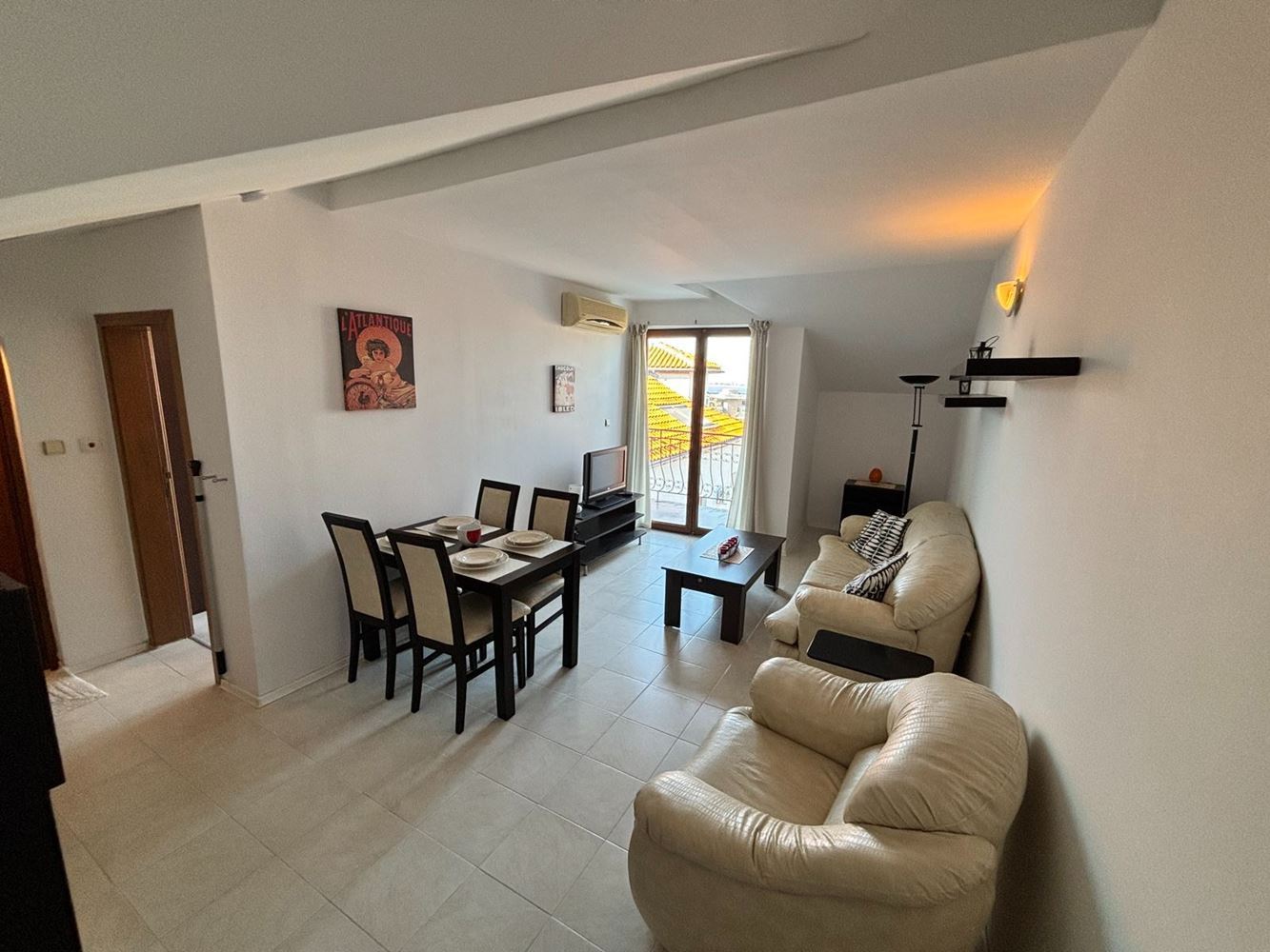 Cozy One-Bedroom Apartment with Panoramic Sea View in Sveti Vlas