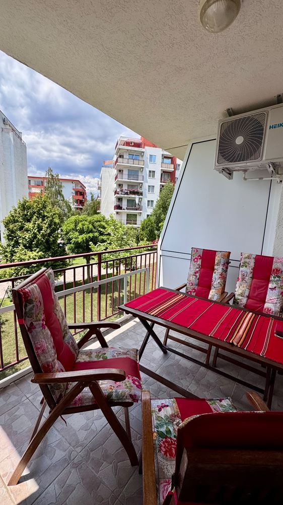 First Line in Sveti Vlas – Apartment with Sea View in a Complex with Its Own Infrastructure