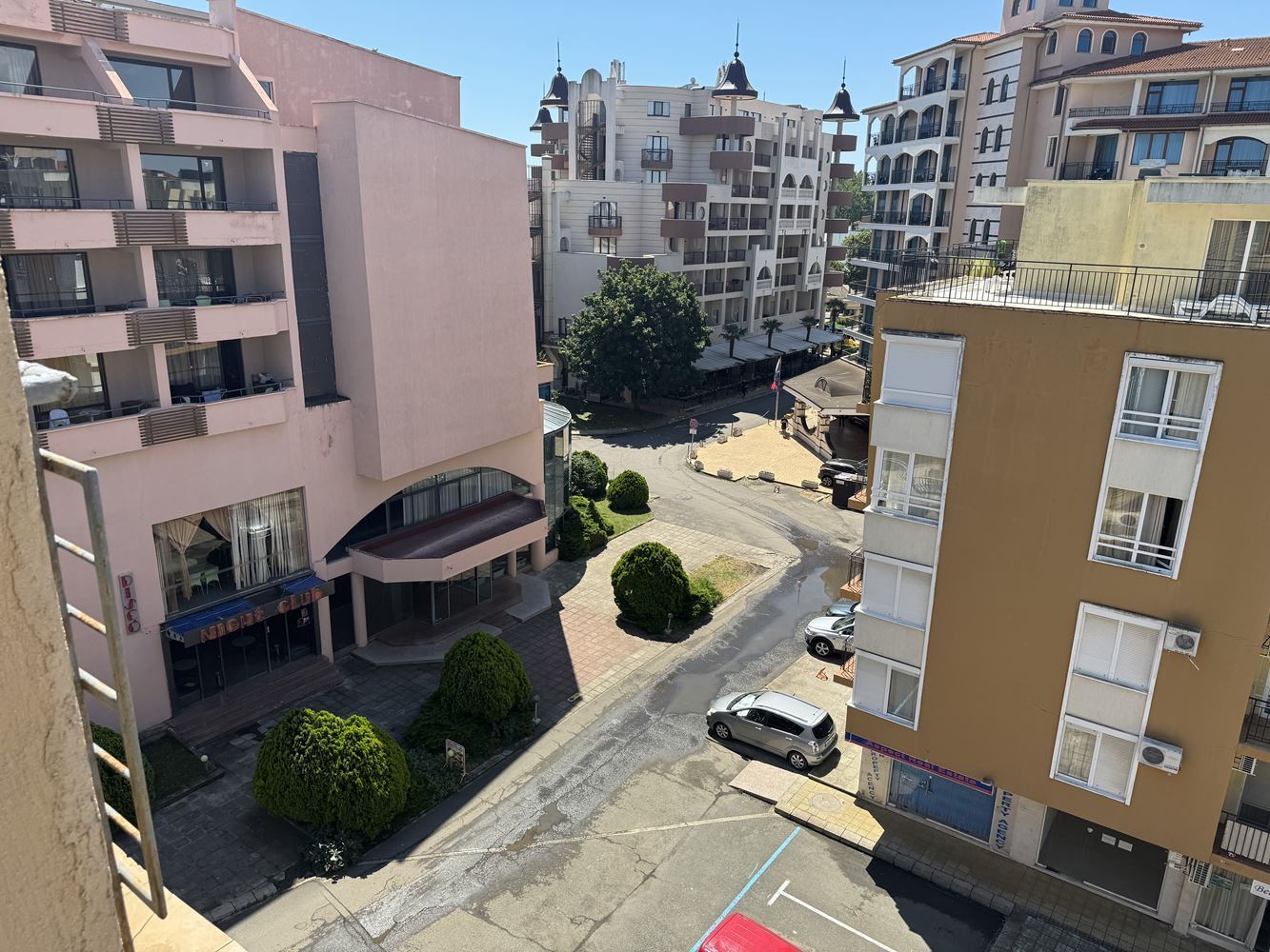 Panoramic Studio Steps Away from the Sea in Sunny Beach – Luxury, Comfort and a Prestigious Location