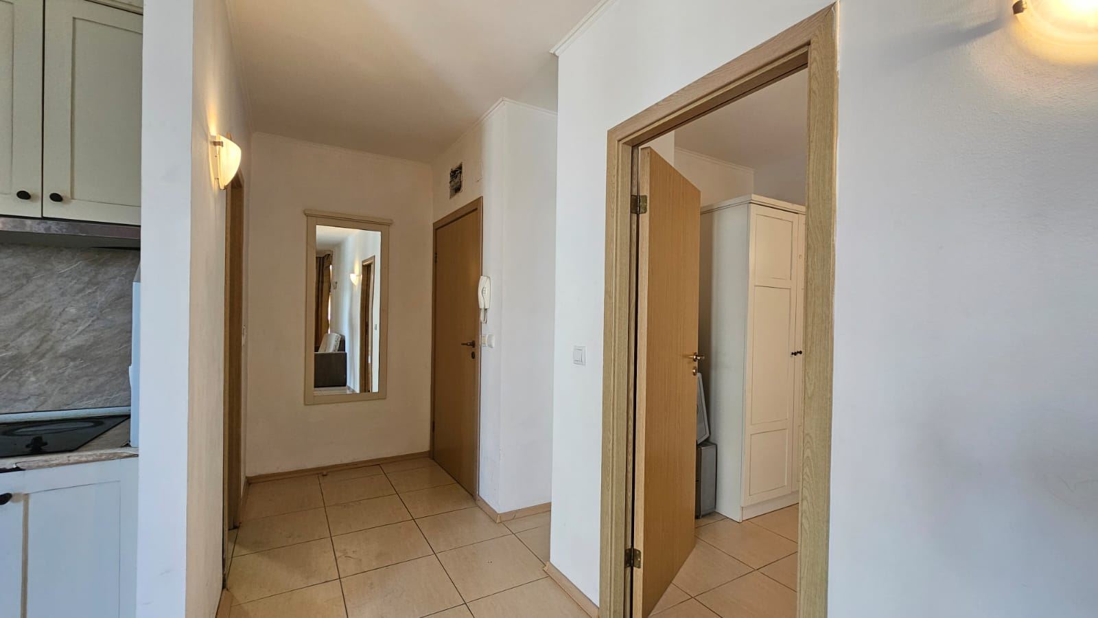 Two-Bedroom Apartment with No Maintenance Fee, Right Next to a Supermarket