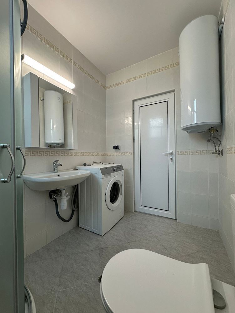 Luxuriously Furnished One-Bedroom Apartment with No Maintenance Fee in Sunny Beach