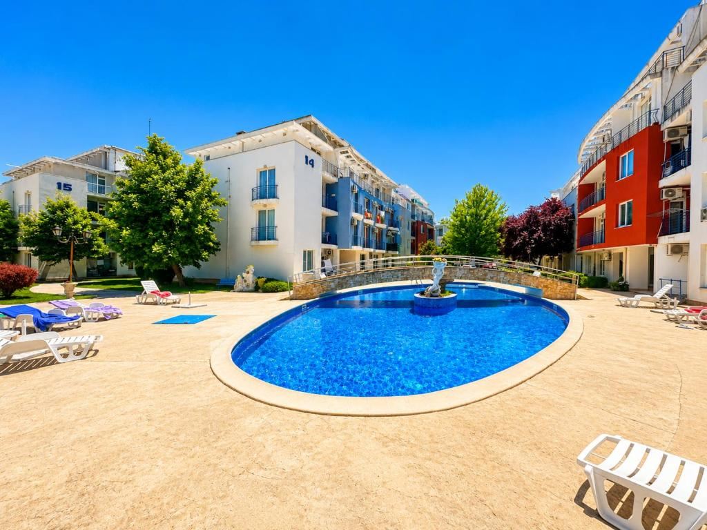 Practical Fully Equipped Studio in an Established Seaside Resort with Developed Infrastructure