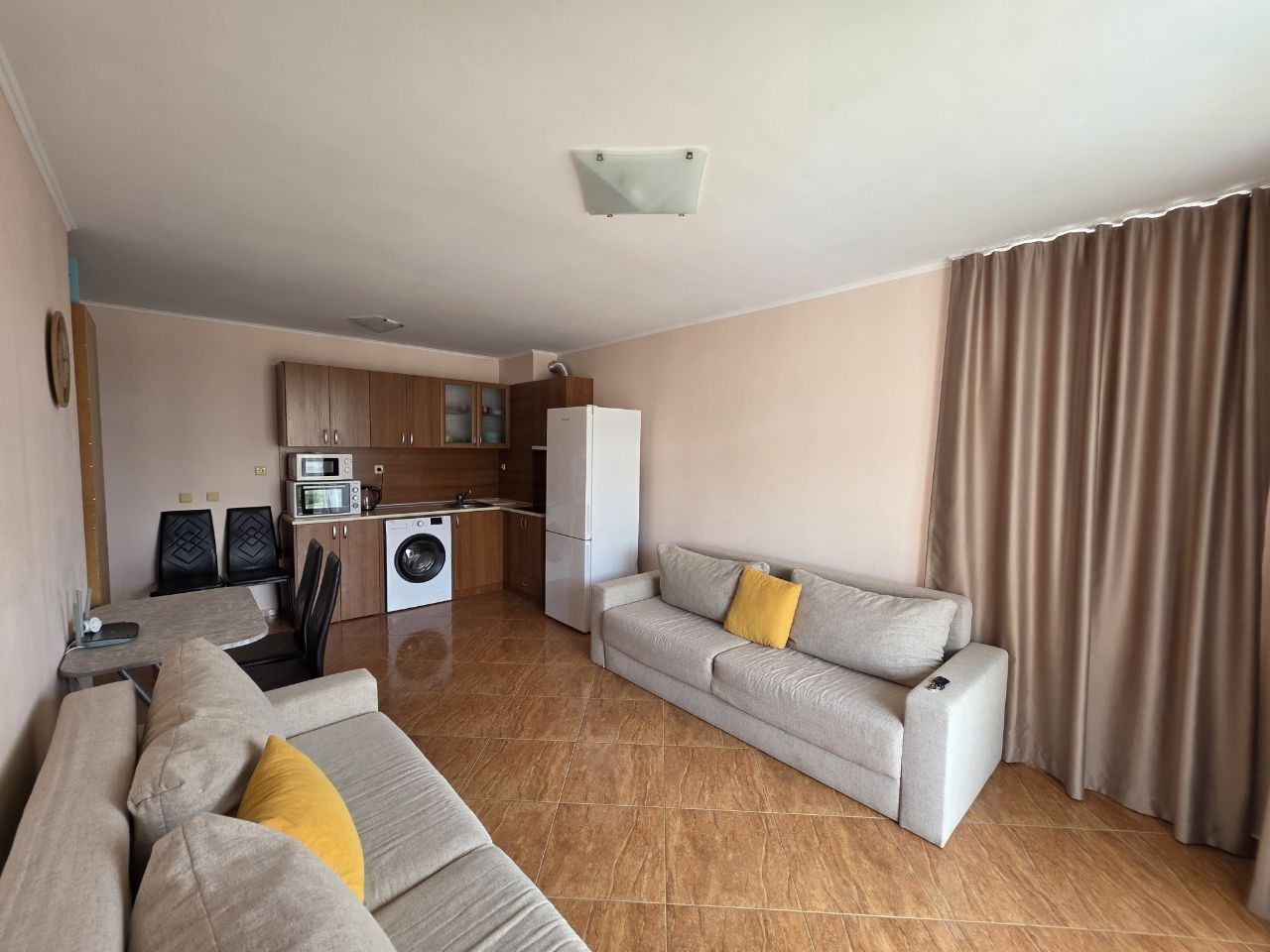 Studio with Pool View in Sveti Vlas – an Excellent Option for Investment, Living or Summer Holidays