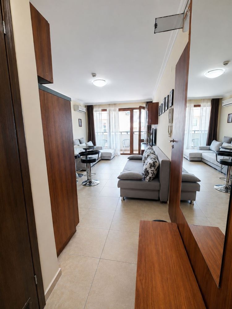 Spacious Studio 200 Meters from the Beach in Sveti Vlas – Fully Furnished and Ready for Use