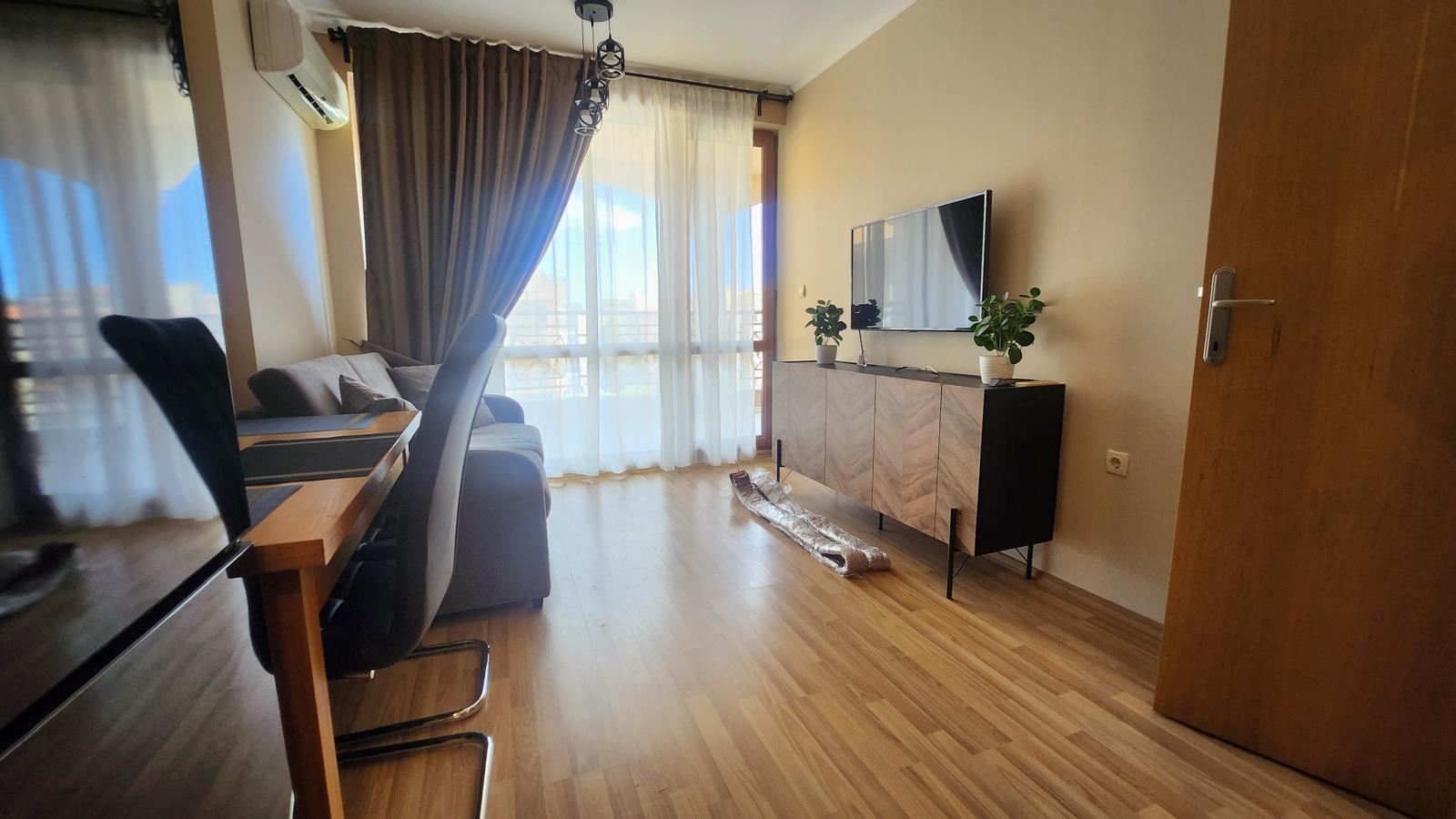 Comfortable One-Bedroom Apartment in a Complex in Sunny Beach with a Swimming Pool and Year-Round Maintenance