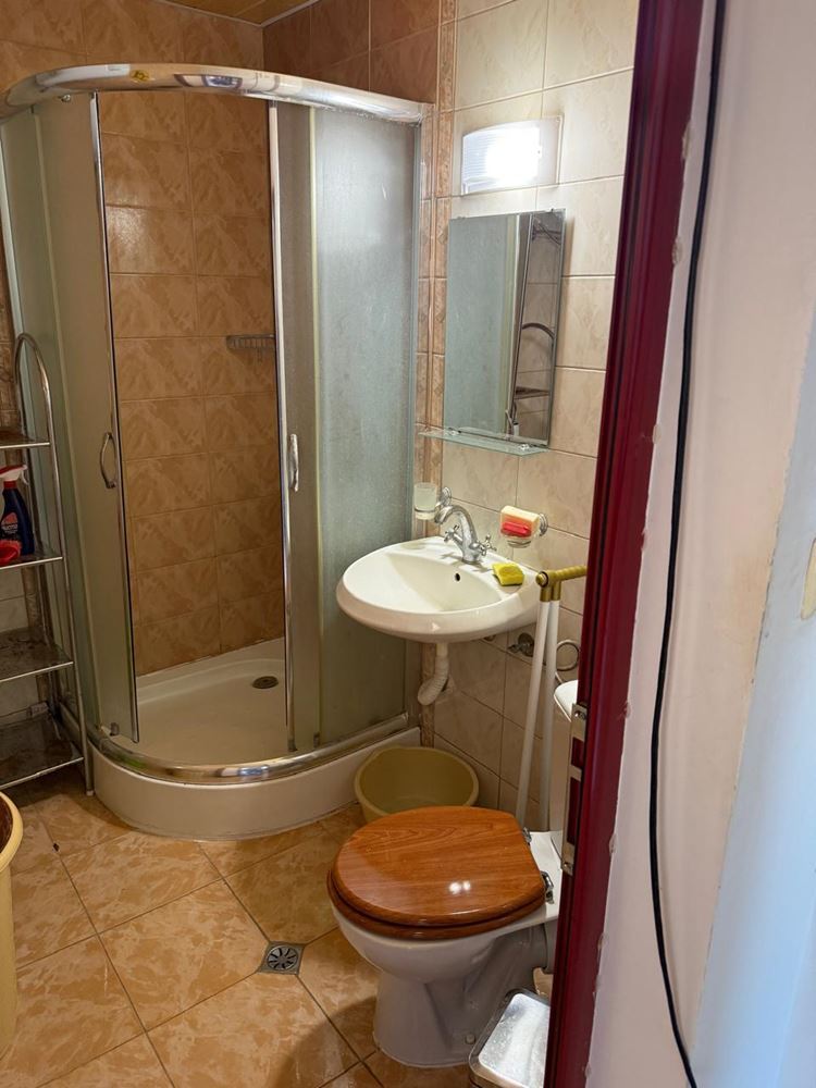 Spacious One-Bedroom Apartment in Sunny Beach – South-Facing and Excellent Amenities in the Complex