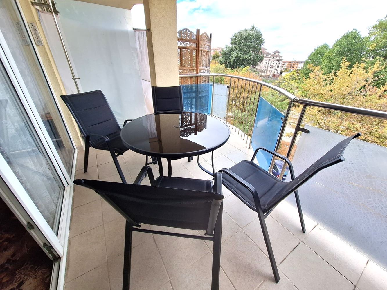 Spacious and Fully Furnished One-Bedroom Apartment Near the Beach