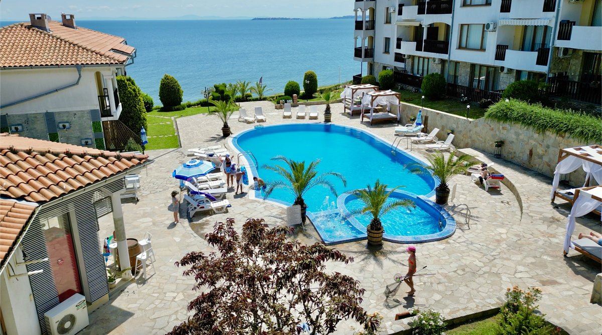 Luxury Two-Bedroom Apartment on the First Sea Line in the VIP Zone of Sveti Vlas
