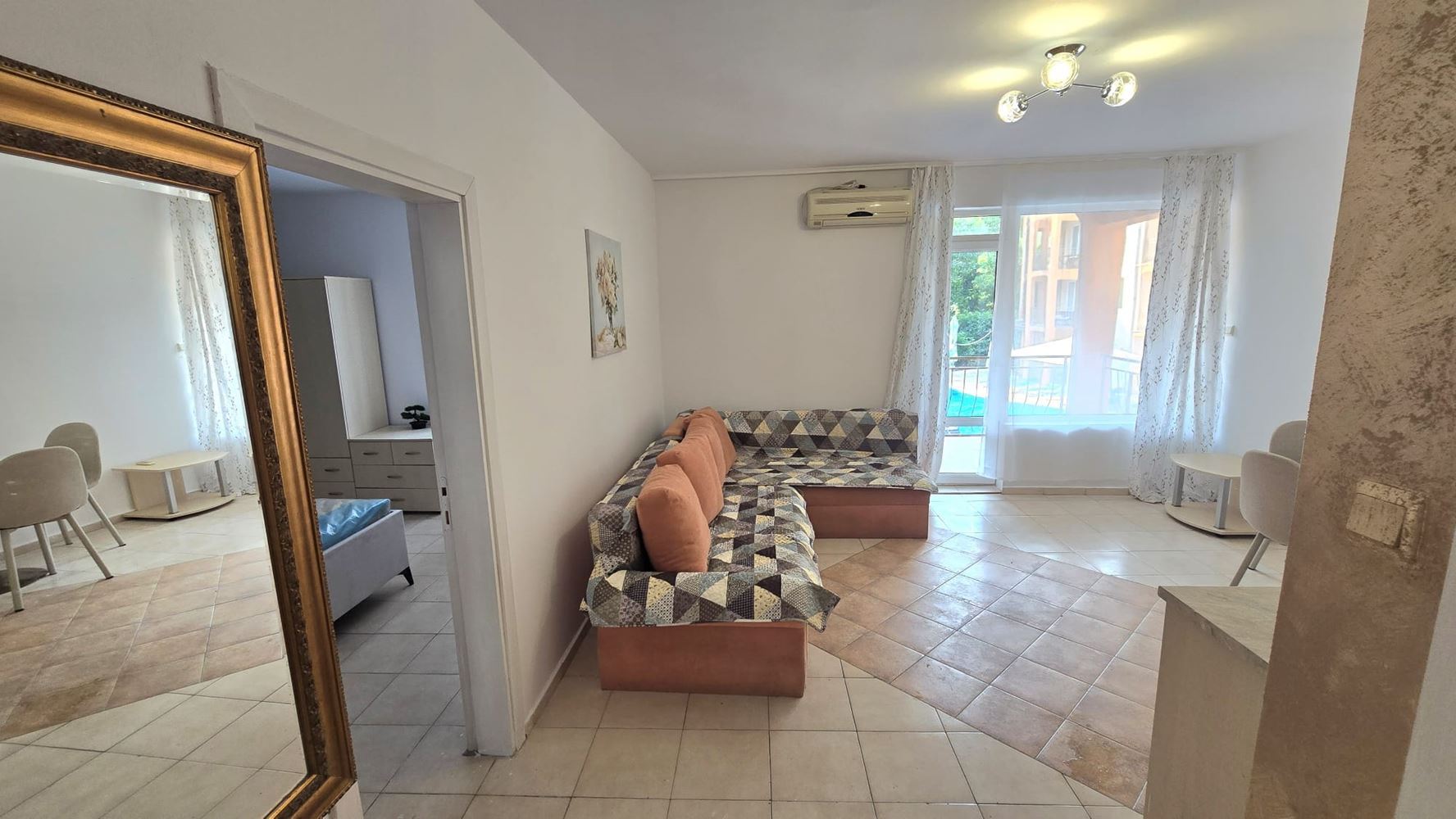 Three-room apartment with southern exposure and pool view in Sunny Beach