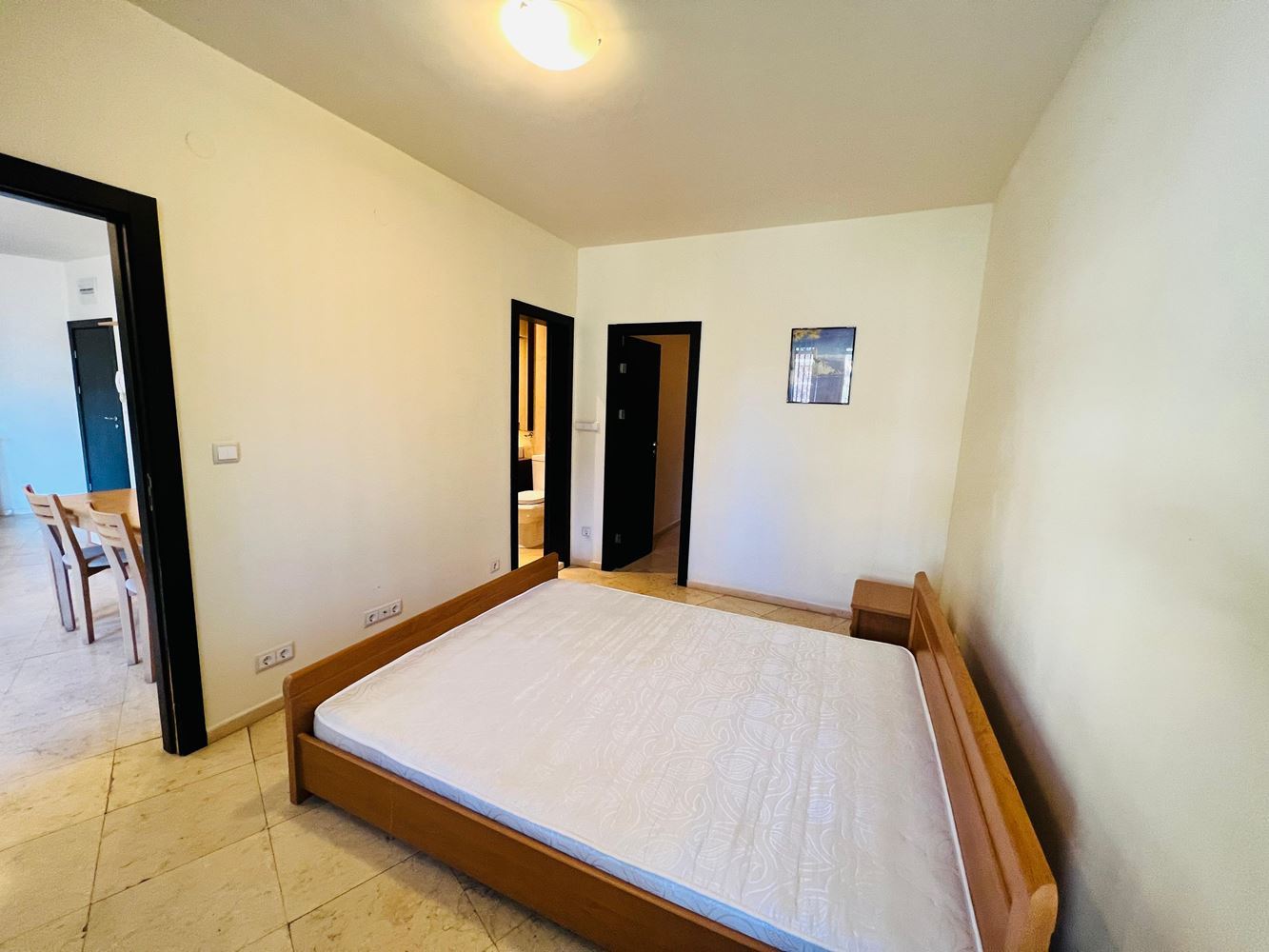 Spacious two-bedroom apartment with sea view in a luxury first-line complex in Sveti Vlas