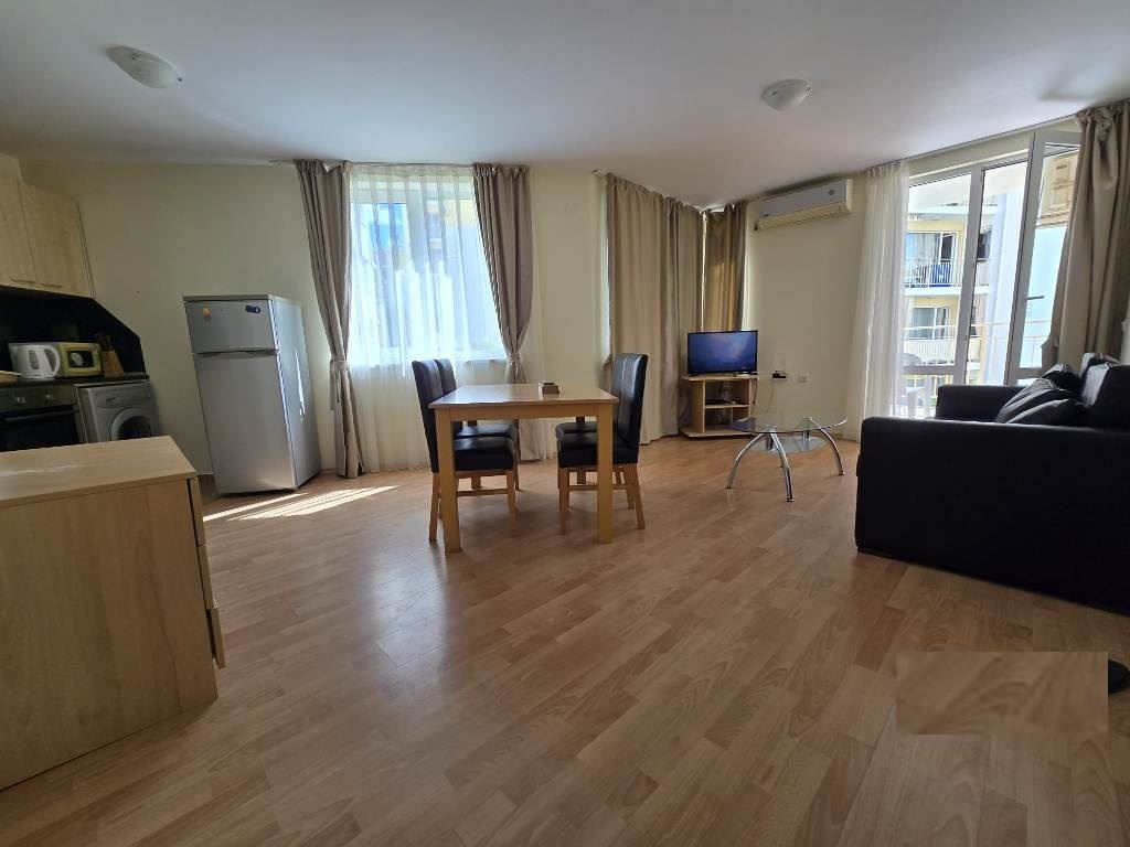Three-Room Apartment in a Complex with Extensive Infrastructure in Sveti Vlas