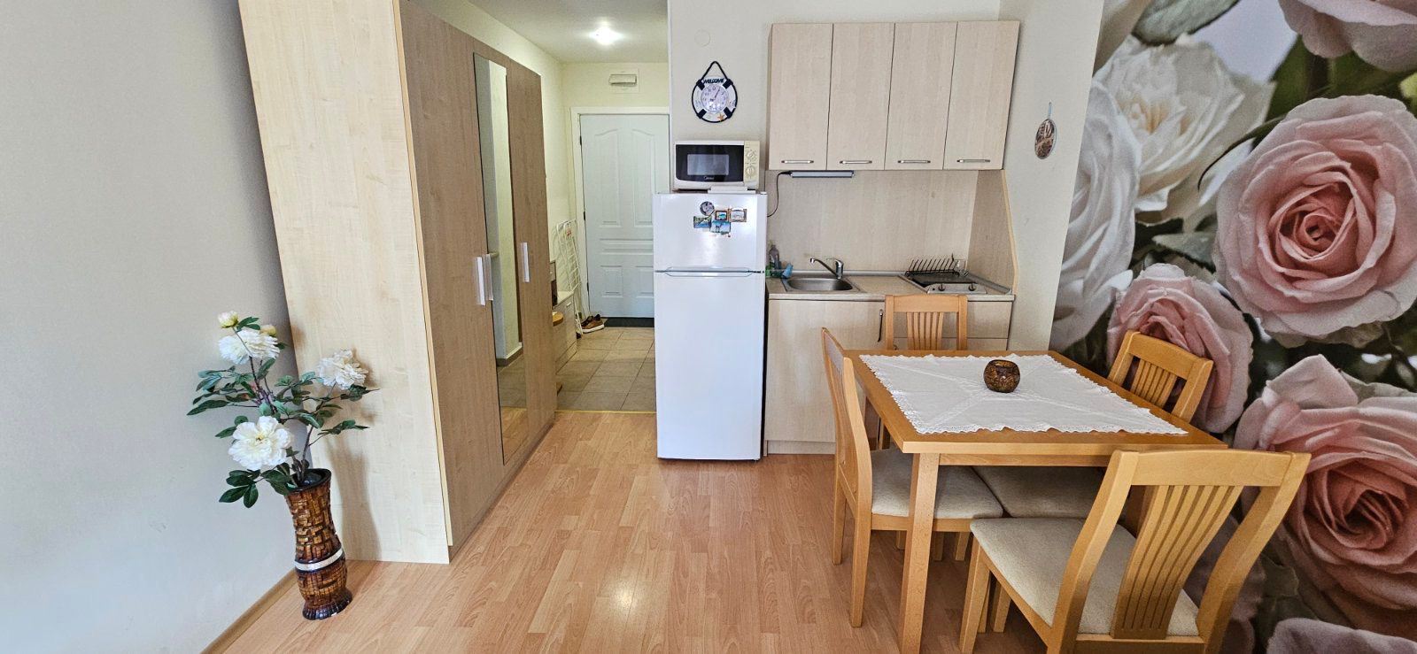 Stylish Studio with Terrace and Excellent Amenities in Sunny Beach