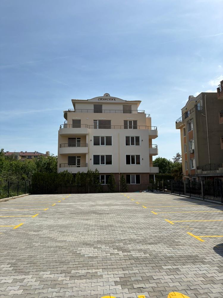 One-bedroom apartment in Pomorie – new construction, ground floor, low maintenance fee and excellent location