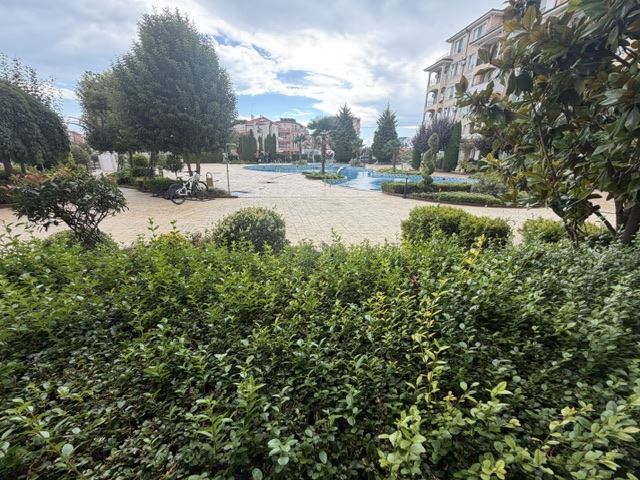 Spacious Three-Bedroom Apartment Close to the Sea with Excellent Complex Facilities