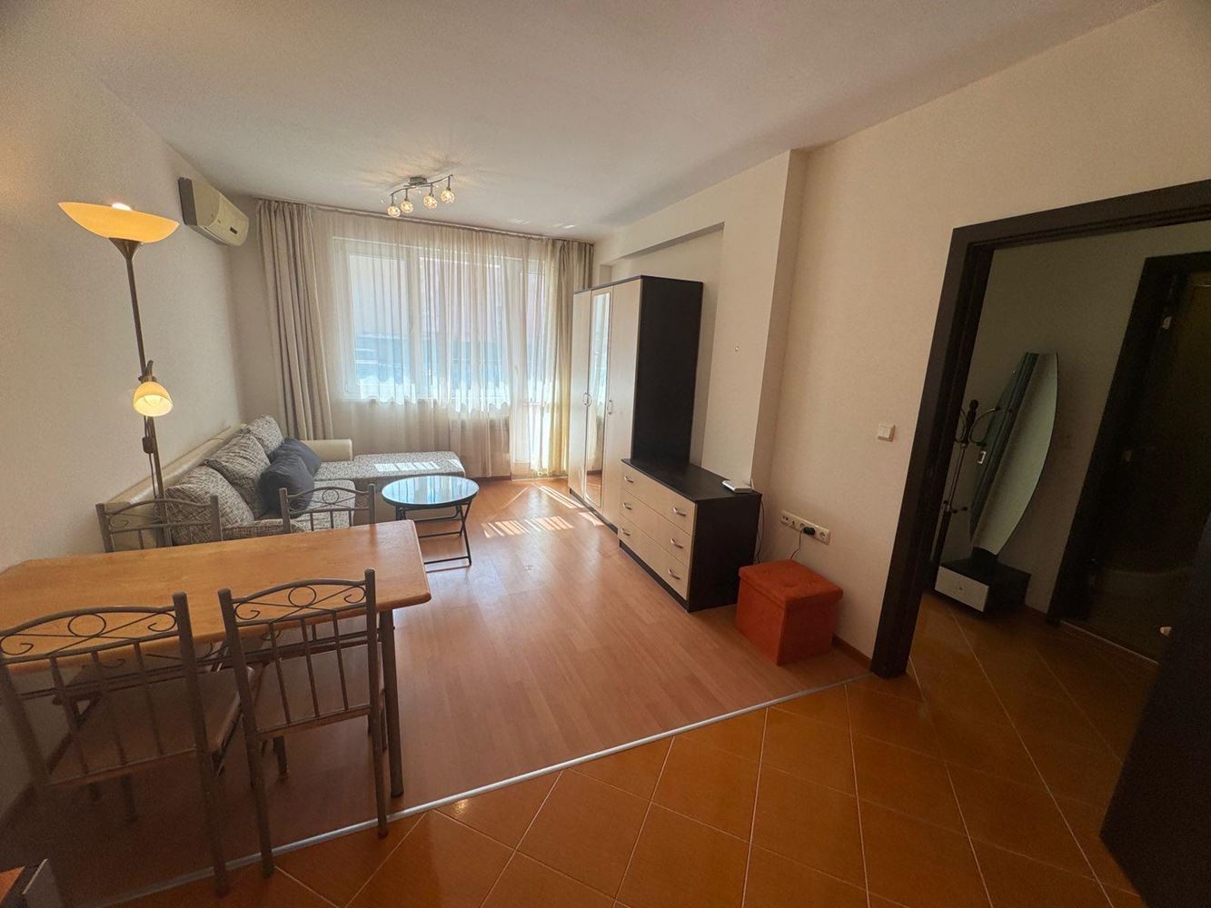 Ground-floor one-bedroom apartment in the Old Town of Pomorie – close to the sea