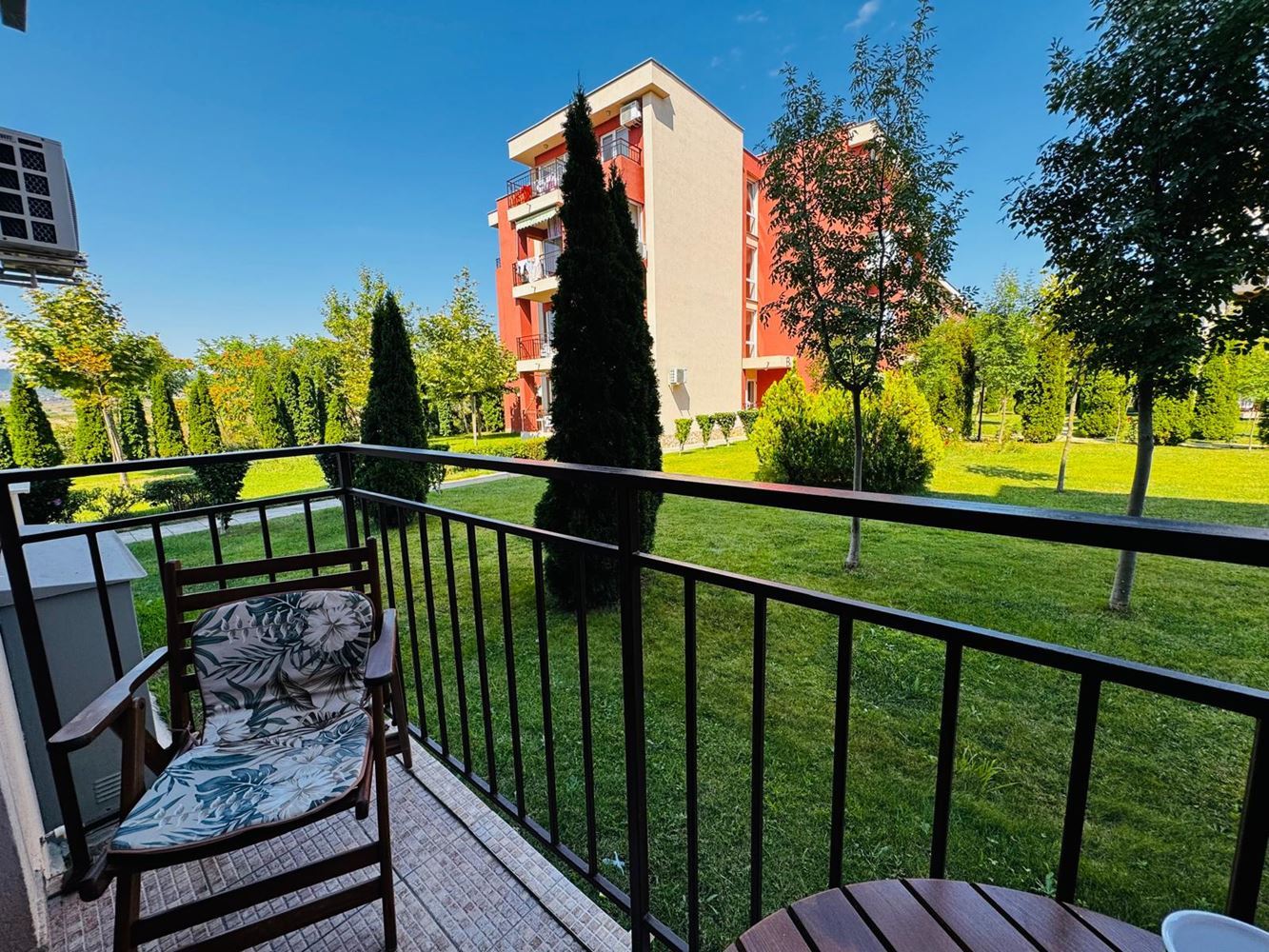 Cozy Three-room Apartment on the Ground Floor in Sunny Beach – Excellent Investment Near the Aquapark and the Sea