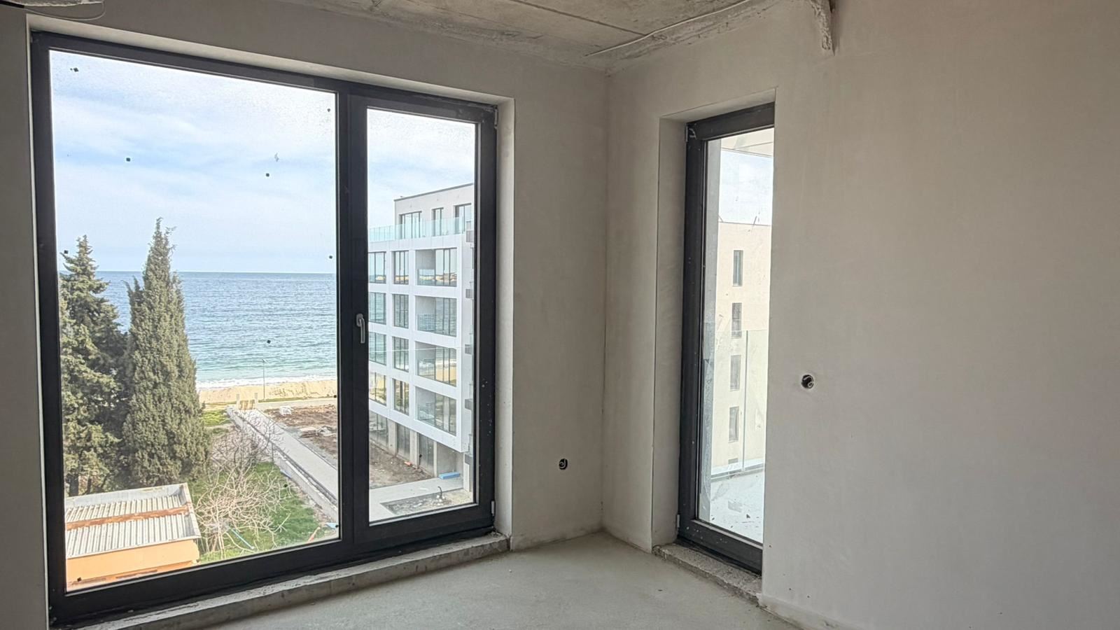 Spacious Four-room Apartment with Direct Panoramic Sea View in a Luxury First-Line Complex in Ravda
