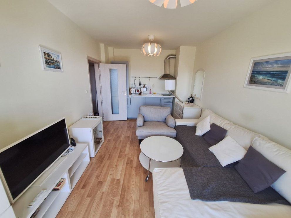 Furnished One-Bedroom Apartment on the First Sea Line with Sea View in Byala