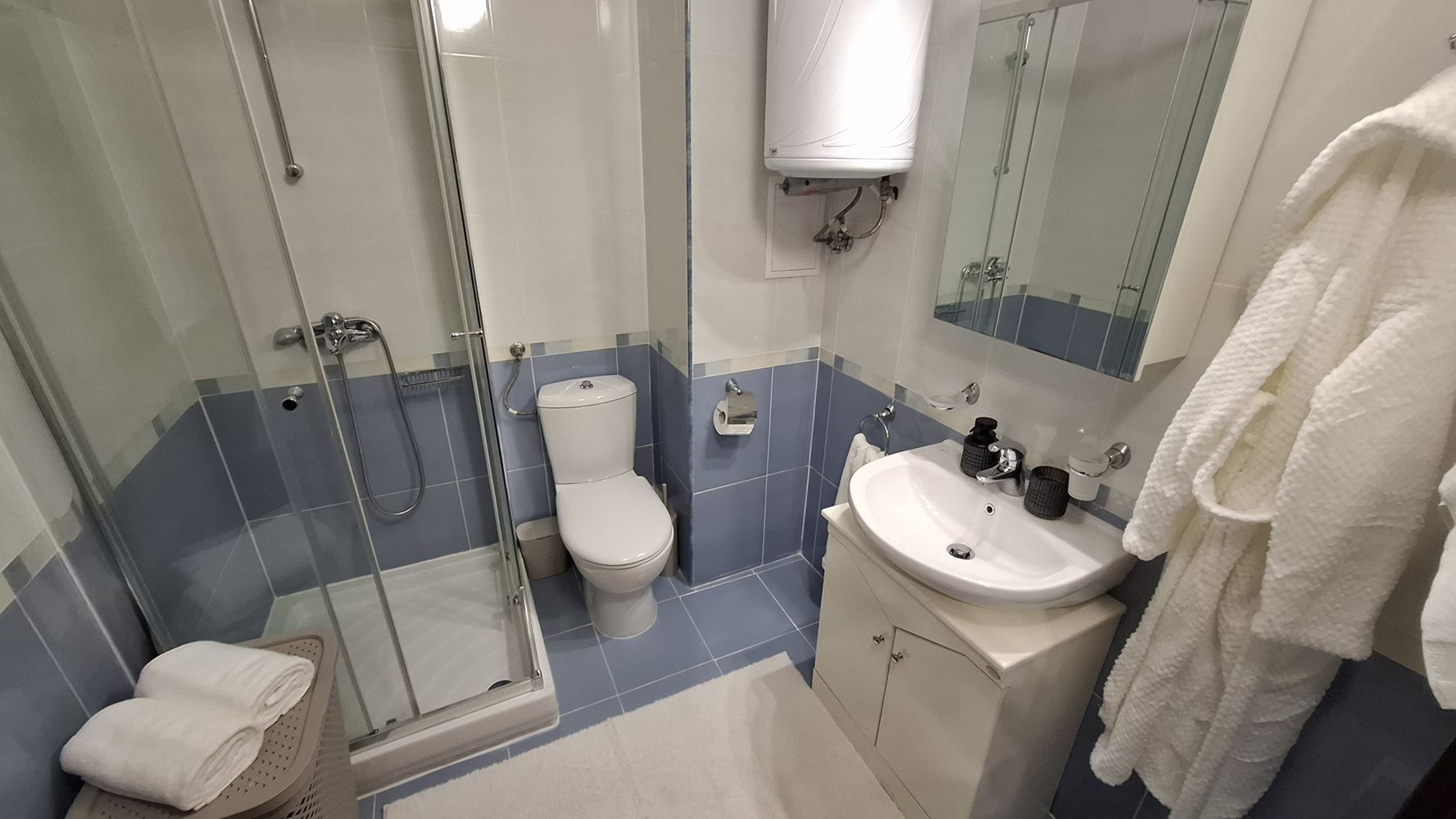 Luxury Two-Bedroom Apartment on the First Line to the Sea in Sveti Vlas – Exceptional Sea Atmosphere and Prestigious Comfort