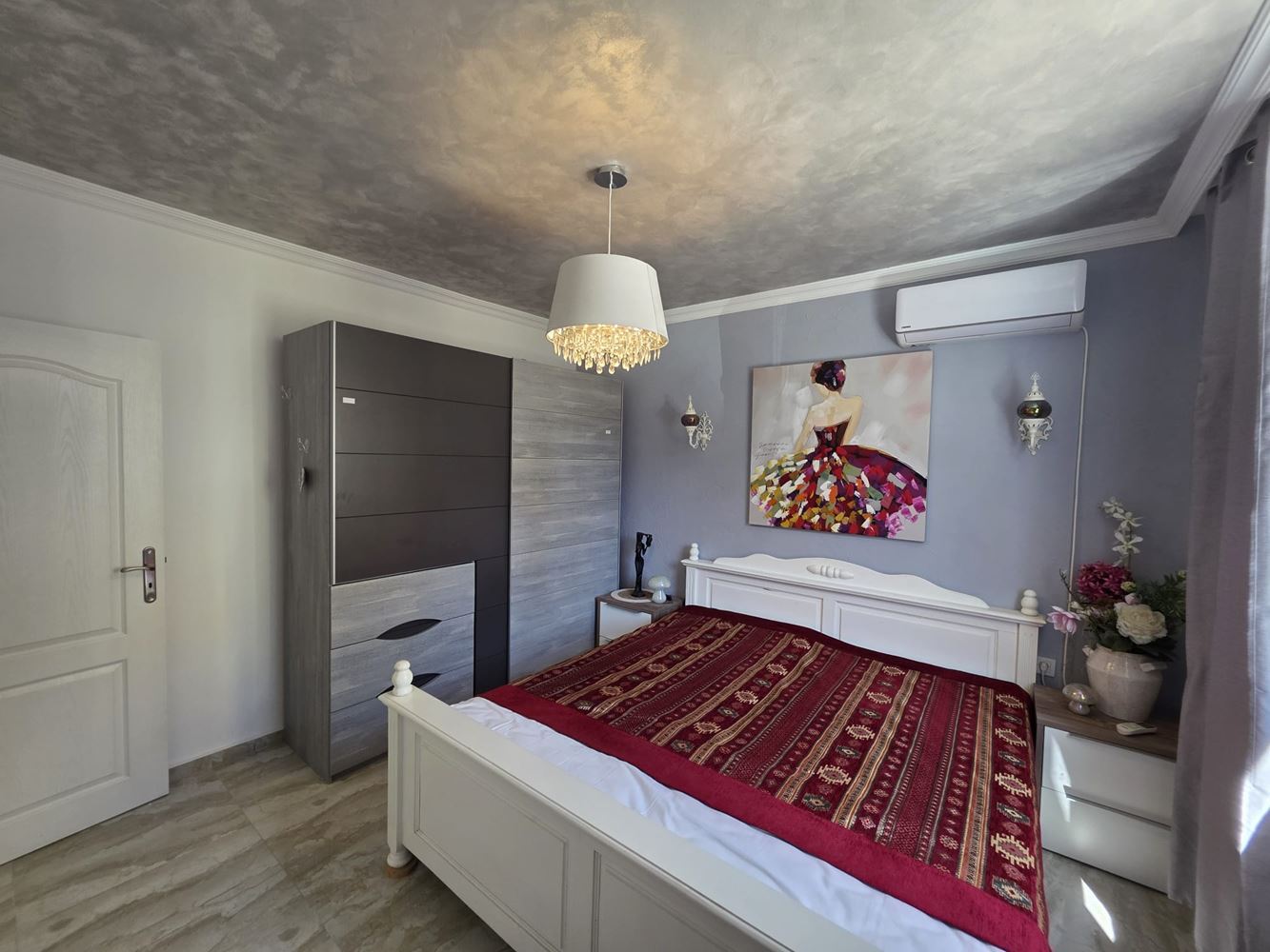 Luxury Three-room Apartment in a Well-Maintained Complex in Sunny Beach
