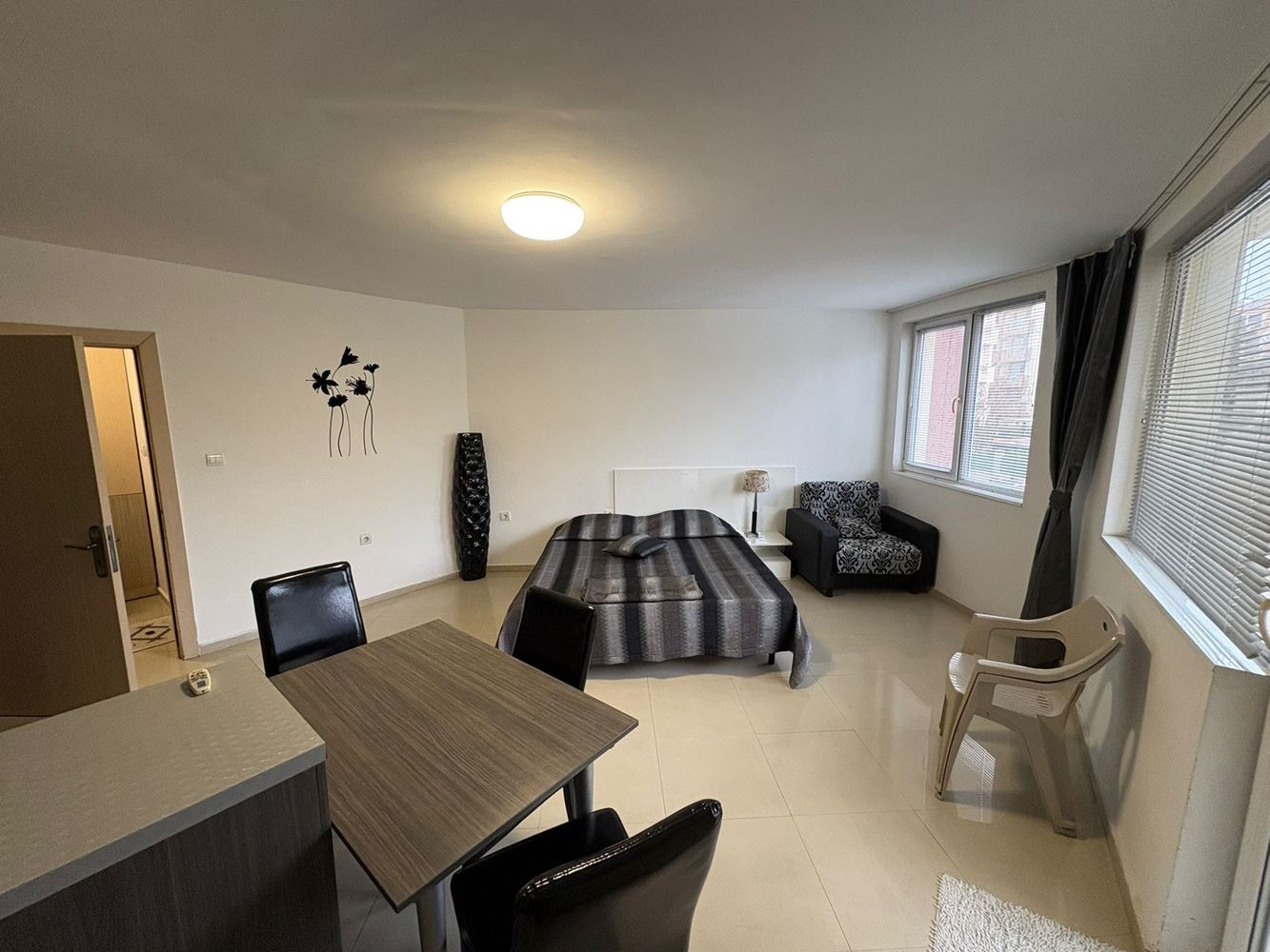 Spacious fully furnished studio in Pomorie – east exposure and excellent location 400 m from the sea