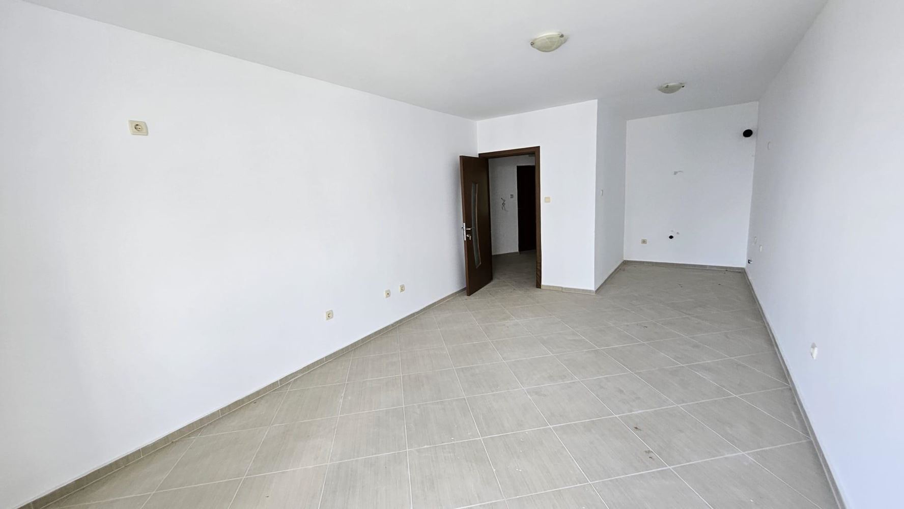 One-Bedroom Apartment with Sea View in Ahtopol – Only 50 Meters from the Beach, No Maintenance Fee