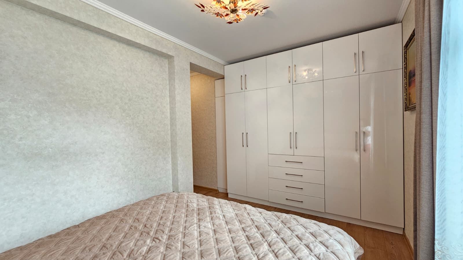 Spacious Penthouse with Panoramic Terrace and Sauna in a Modern Residential Complex in Sunny Beach