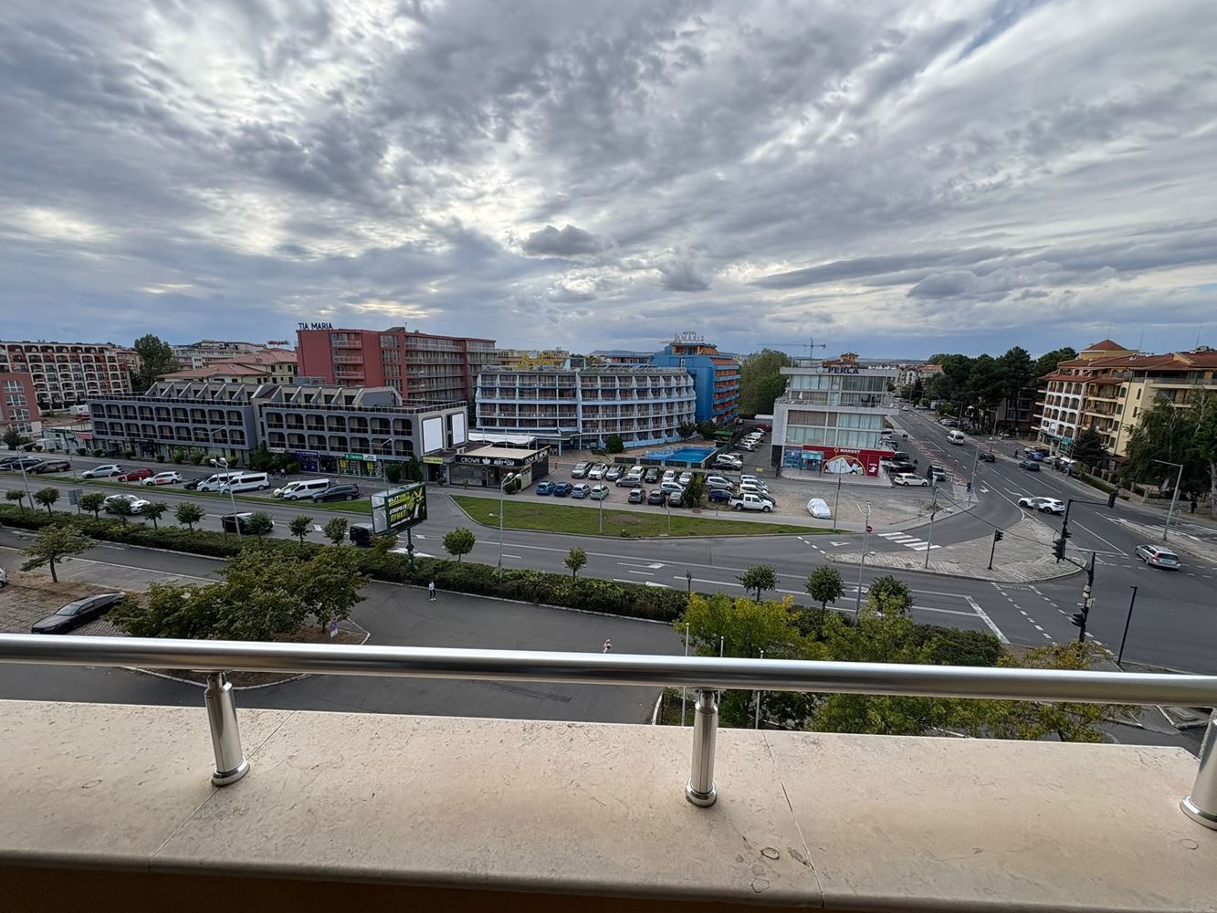 Two-bedroom apartment in Sunny Beach – spacious living, amenities and entertainment in a holiday complex