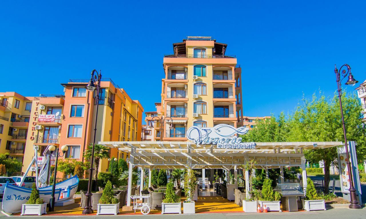 One-bedroom apartment with direct pool access in the “Viktorio” complex, Sveti Vlas – comfort and holiday feeling