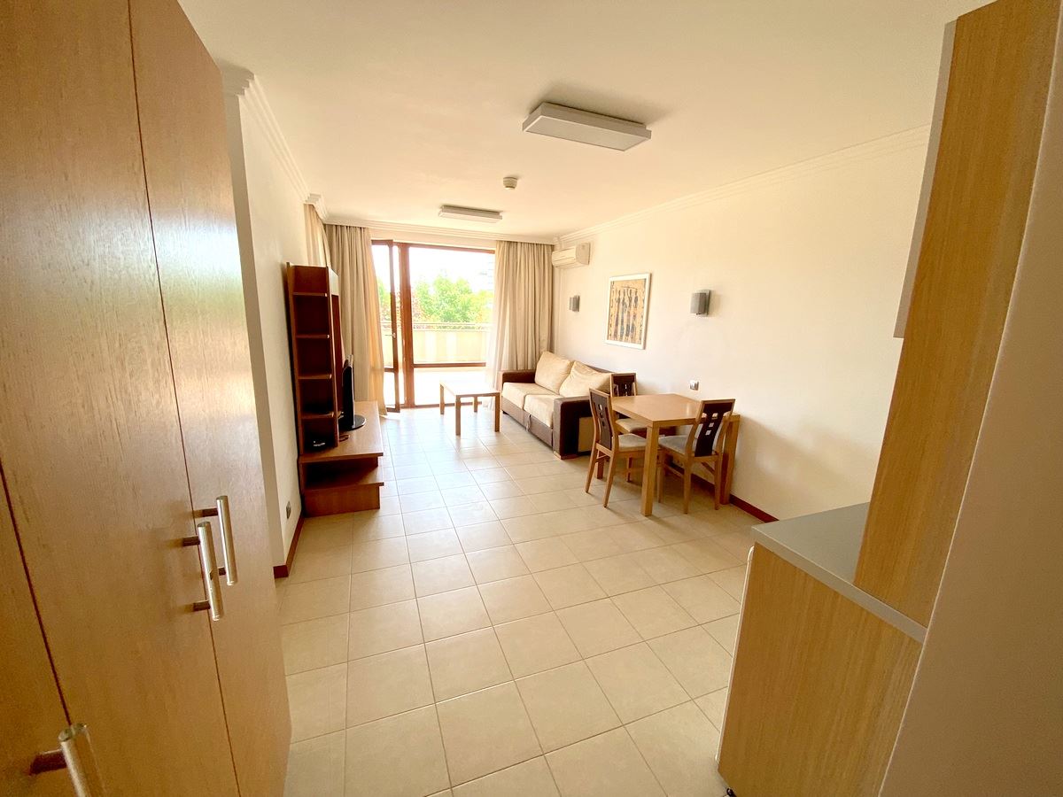 One-bedroom apartment on the first sea line in Ravda – luxury, nature, and impressive pool view