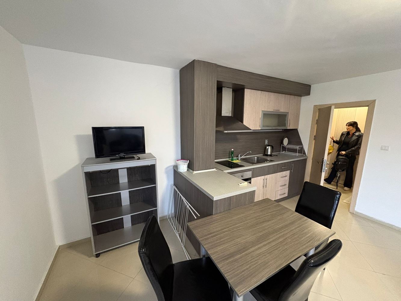 Spacious fully furnished studio in Pomorie – east exposure and excellent location 400 m from the sea