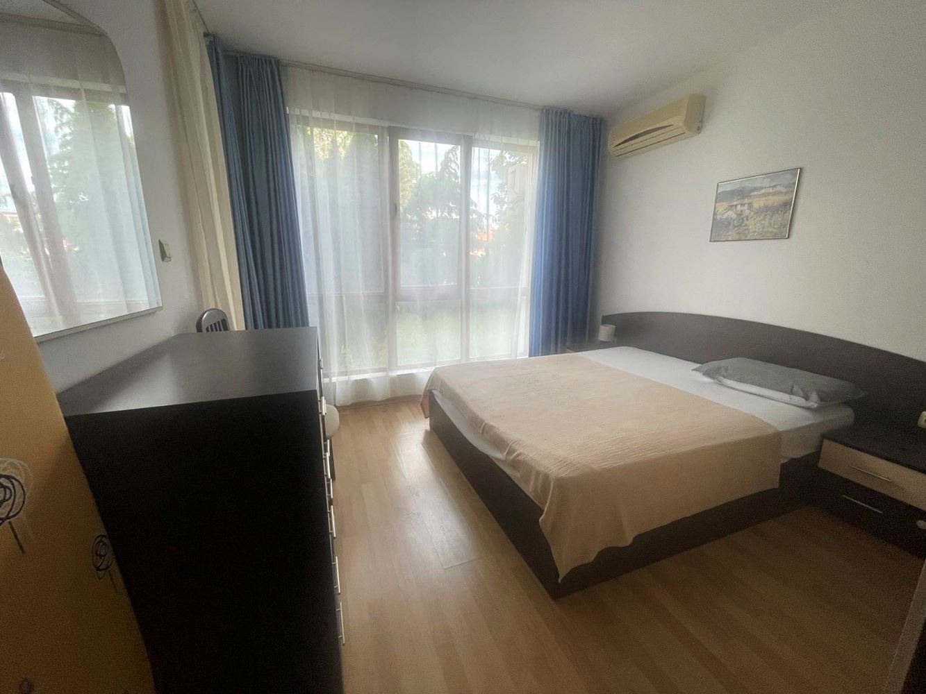 One-bedroom apartment with direct access to the pool in a complex in Sveti Vlas