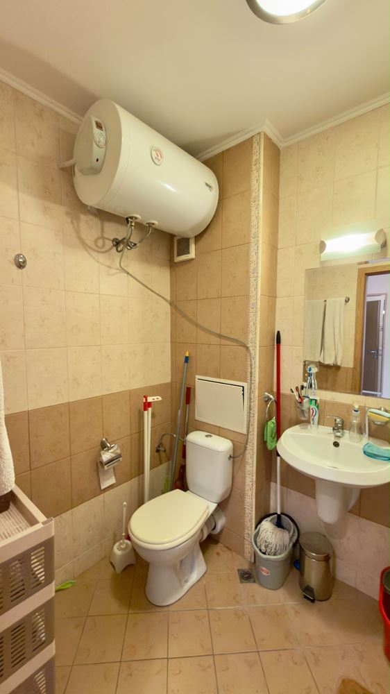 Spacious One-Bedroom Apartment with a Large Terrace and Pool View in Sunny Beach