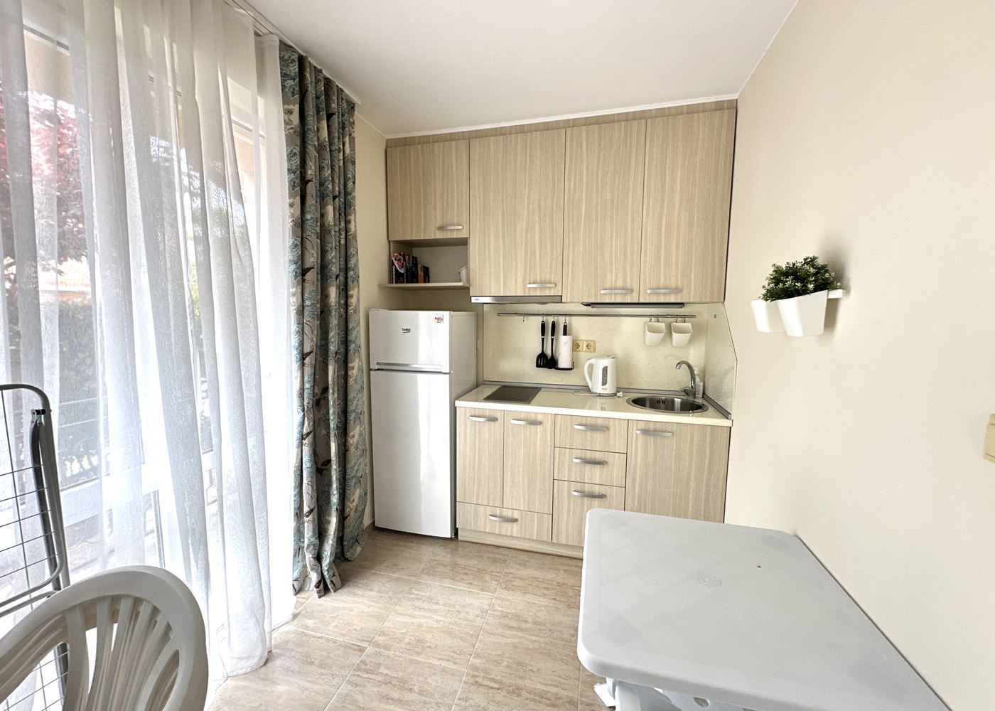 Spacious Studio in a Prestigious Gated Complex in Ravda – An Excellent Choice for Living, Relaxation, or Investment