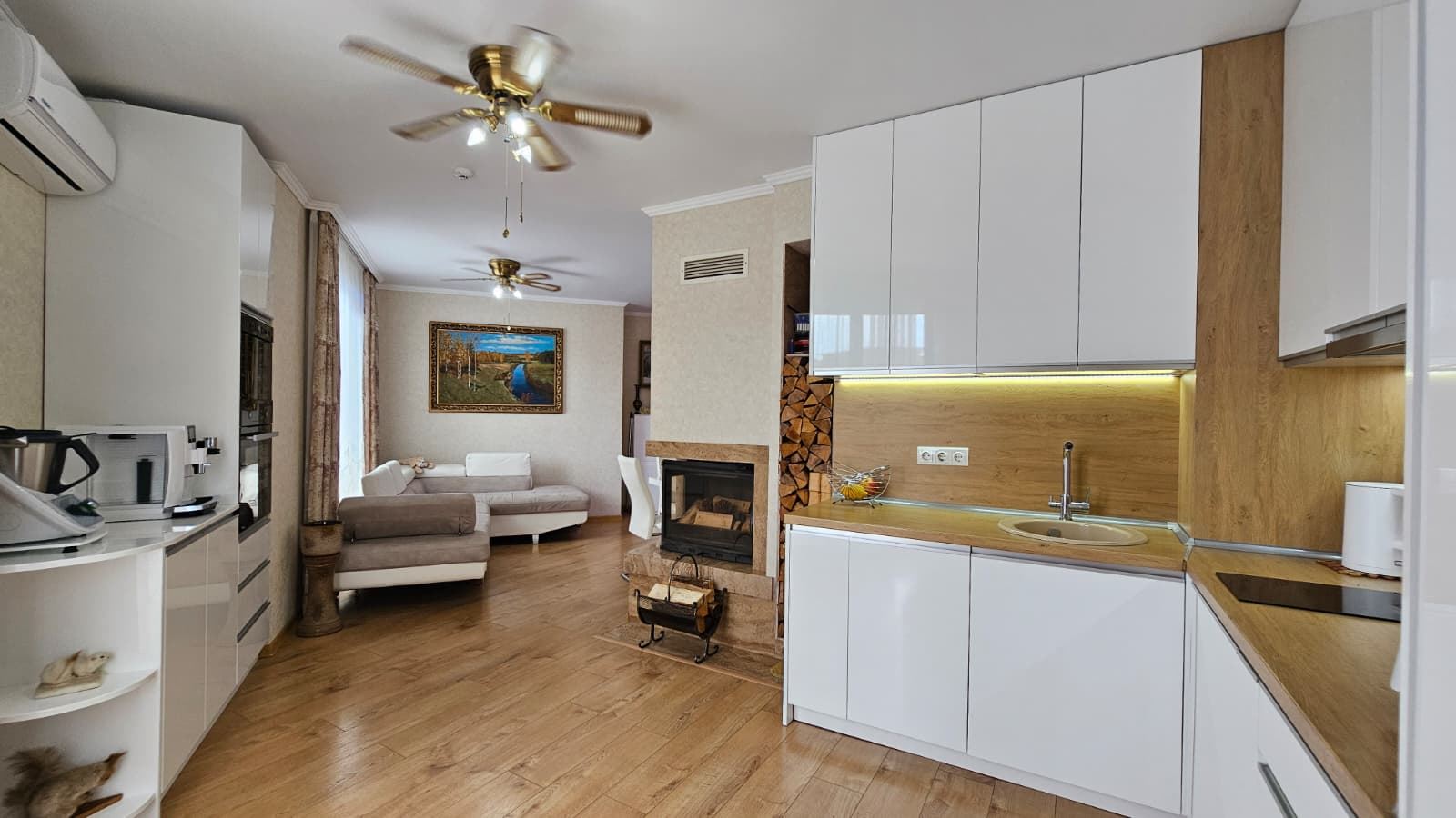 Spacious Penthouse with Panoramic Terrace and Sauna in a Modern Residential Complex in Sunny Beach
