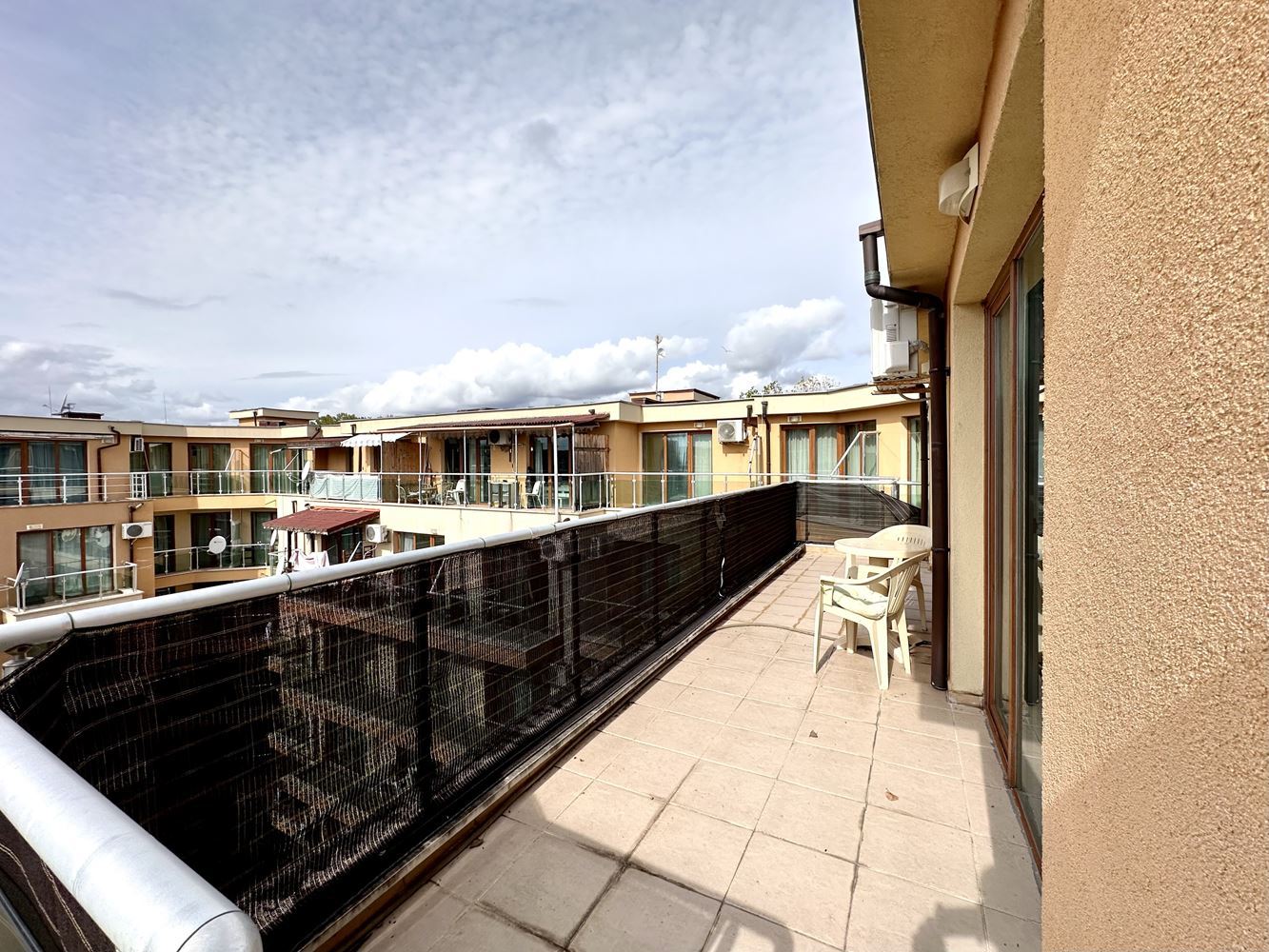 Spacious Studio with Impressive Panoramic Terrace in Sunny Beach