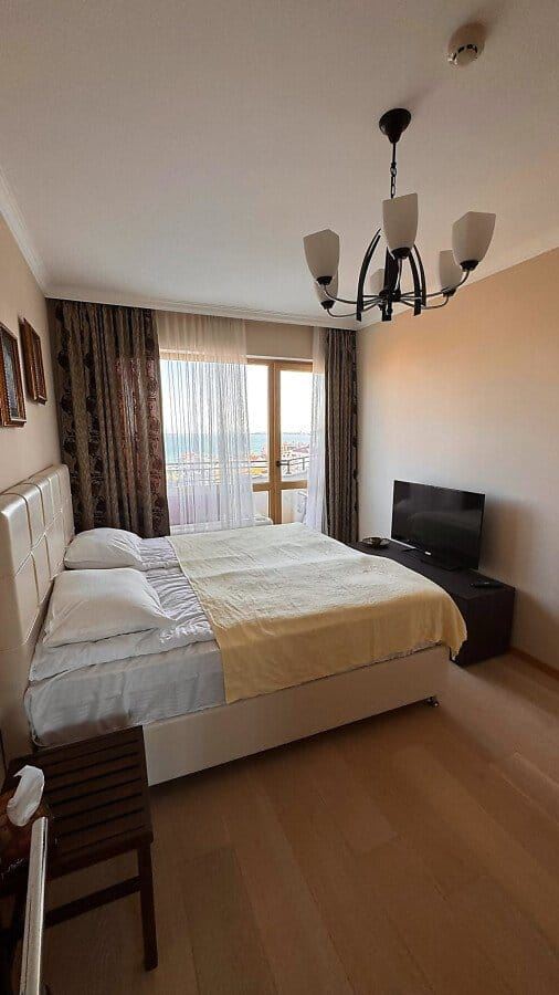 Luxury Two-Bedroom Apartment with Panoramic Views in Sveti Vlas