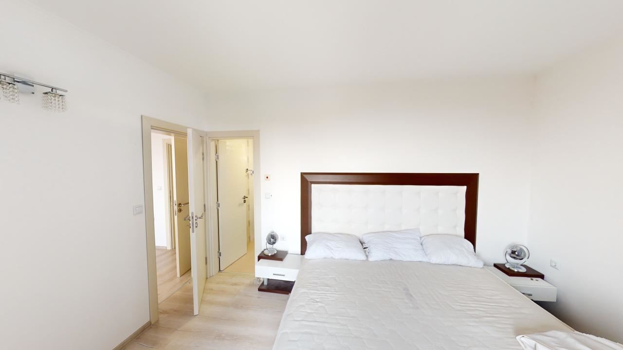 Two-Bedroom Apartment with Mountain Panorama in a Year-Round Complex near Sunny Beach
