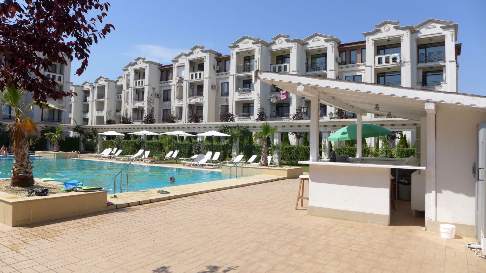 Sea views and coastal charm – furnished one-bedroom apartment on the first line in Sozopol