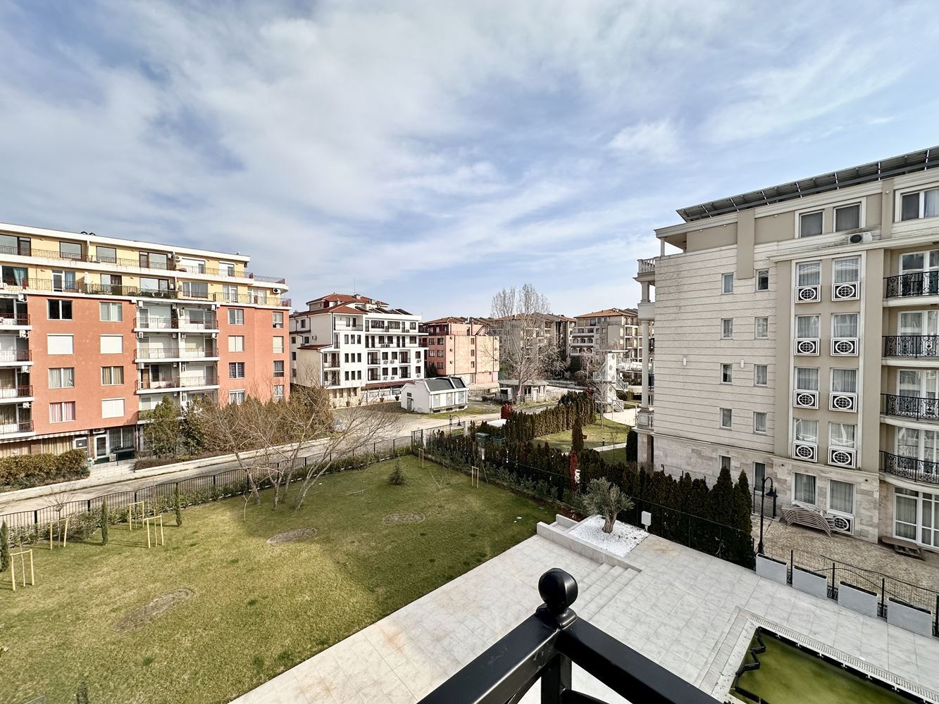 Cozy one-bedroom apartment with pool and green area view in Sunny Beach – ready to use