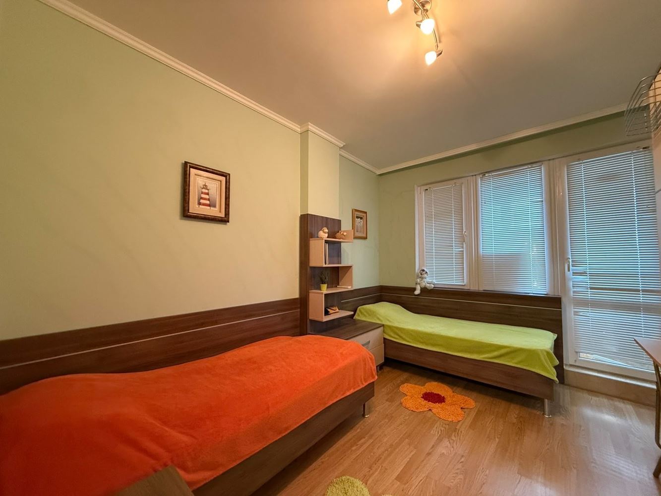 Large Two-Bedroom Apartment Opposite the Sanatorium in Pomorie – Three Terraces, Walk-In Wardrobe and Two Bathrooms
